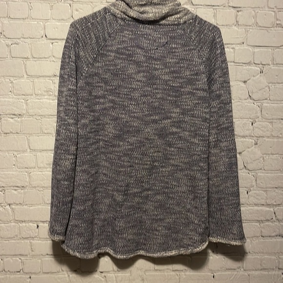 𝅺kensie Performance Sweater Size Medium Cowl Neck Gray - Picture 4 of 5